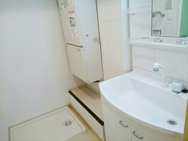 ユニバースの洗面所|広い洗面スペース