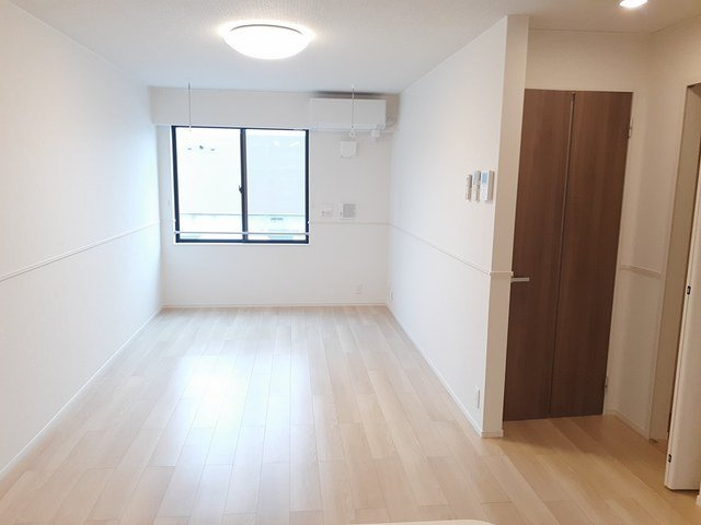 ブルー　クレール　Ⅱの居間・リビング|ゆったり過ごせる居間です