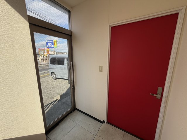 【内装】 | NYビル | 店舗入り口