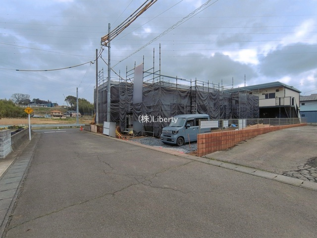 第1土浦市木田余東台　新築戸建　2号棟の前面道路含む現地写真