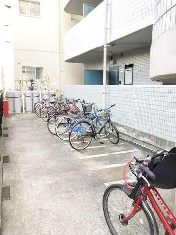 AYマンションのその他共用部分|駐輪スペースあり♪