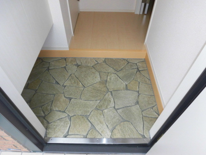 エストドミールの玄関