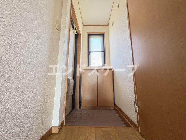 ラ・フレイズIIの玄関|高崎、前橋のお部屋探しはエンドスケープまで！お客様の理想お聞かせ下さい♪