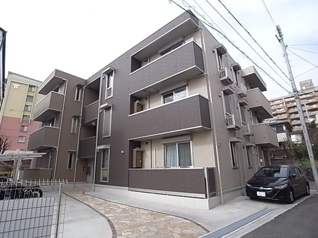 D-room灘北通の外観