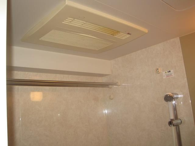 国立市中１丁目の中古マンションの浴室