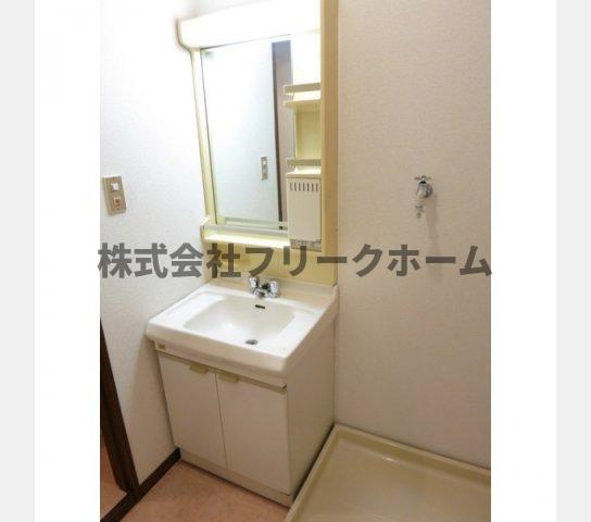 小金井市緑町５丁目の賃貸マンションの洗面所