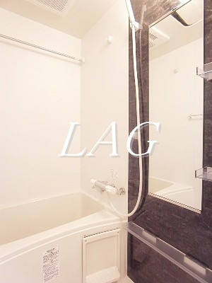 【浴室】 | リブリ・ラ・ヴィータ 大島 | お風呂です。