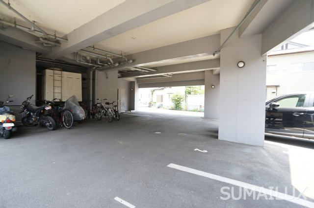 熊本市南区十禅寺２丁目の賃貸マンションの駐車場