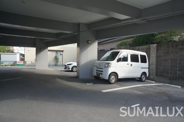 熊本市南区十禅寺２丁目の賃貸マンションの駐車場