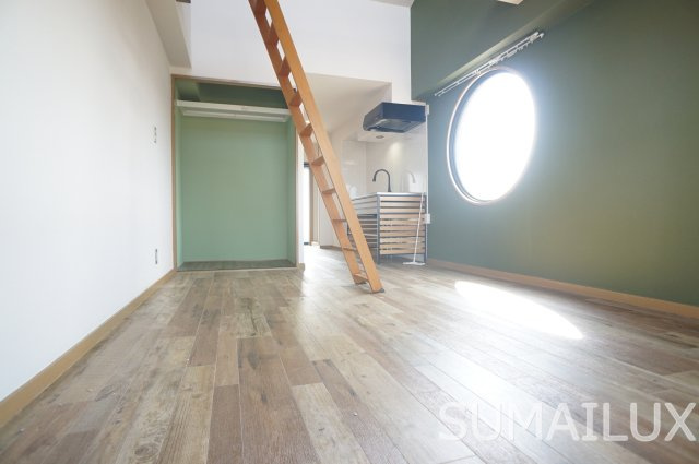 熊本市南区十禅寺２丁目の賃貸マンションの居間・リビング