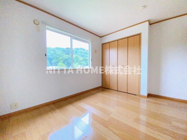 サンライズの子供部屋|明るい光が差し込みます♪