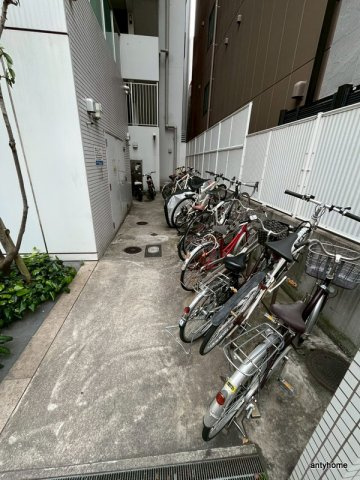 アーデン四ツ橋プライマリーワン　仲介手数料無料の駐車場