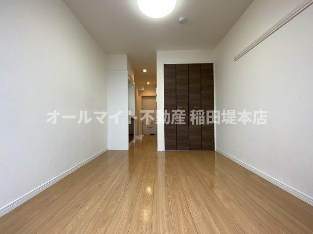 川崎市多摩区菅稲田堤１丁目のアパートの寝室