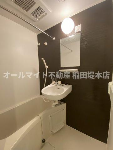 川崎市多摩区菅稲田堤１丁目のアパートの浴室