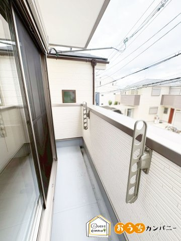 音羽初田町のバルコニー|【バルコニー】
洗濯物をたくさん干すことができます！
現在建築中！完成が楽しみですね♪
現地（2026年5月10日）撮影