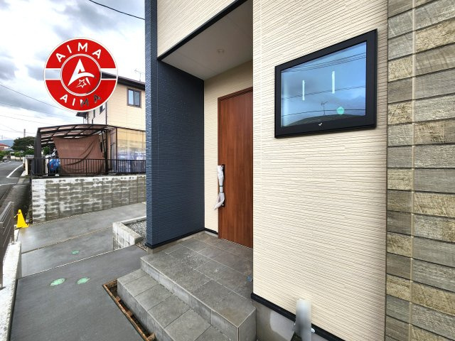 太宰府市高雄5丁目第2-1棟（1号棟）の玄関|おでかけの時も帰った時も、「我が家」を最初に感じでもらえる素敵な空間に。