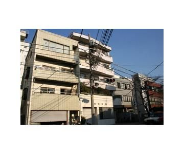 西松ビルの外観