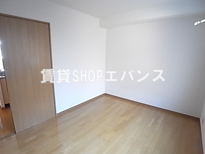  | エスト・アヴォアール