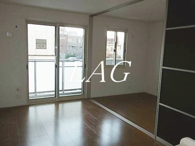 【居間・リビング】 | グランミーティス | 洋室のお部屋です。