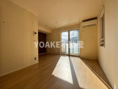 【居間・リビング】 | White Oak | 別部屋の写真となります。現況優先