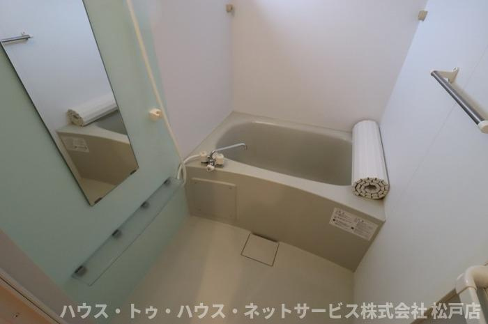 ウィット八柱の浴室