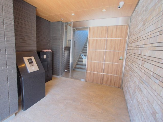 セントラル大町のエントランス