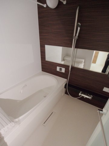 セントラル大町の浴室