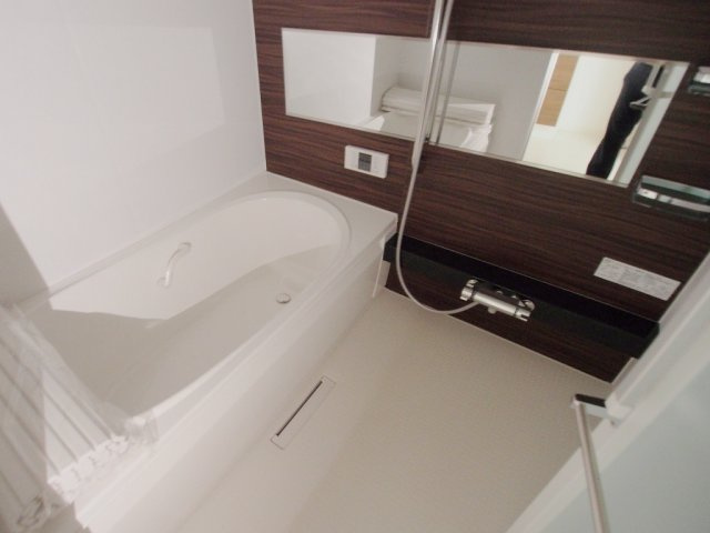 セントラル大町の居間・リビング