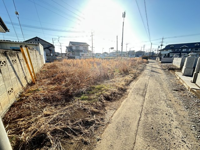 下野市上大領　1区画の前面道路含む現地写真|〇北側前面道路〇
幅員約2.1ｍ、セットバック要（約28.3㎡）
※2026年1月撮影