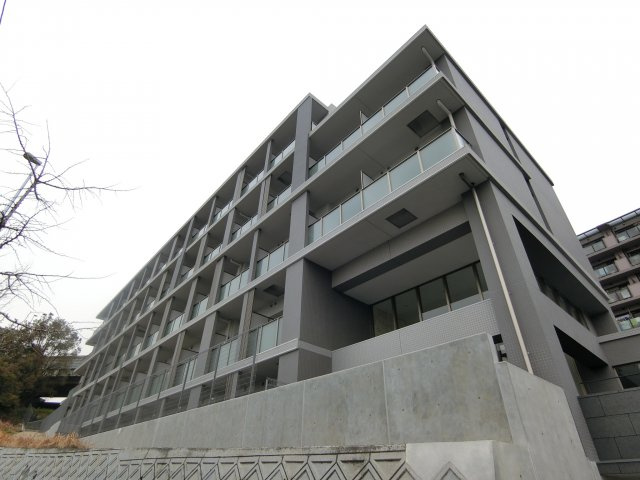 カサルテ吹田青葉丘の外観