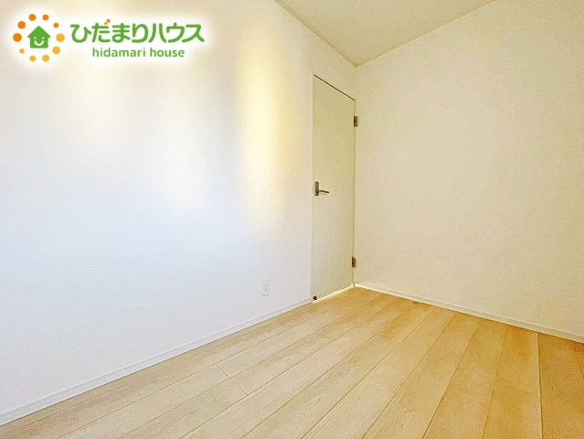 【洋室】 | ひたちなか市高野第7　新築戸建 | お子様の成長に合わせて、自由に模様替えできるように考えた、シンプルな洋室。
