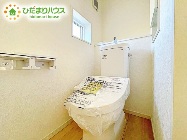 【トイレ】 | ひたちなか市高野第7　新築戸建 | 1・2階にトイレあるため、同時に利用でき混雑を避けられますね