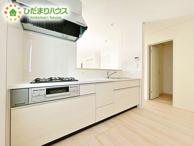 【キッチン】 | ひたちなか市高野第7　新築戸建 | 広々として使い勝手のよい明るく開放的なキッチン