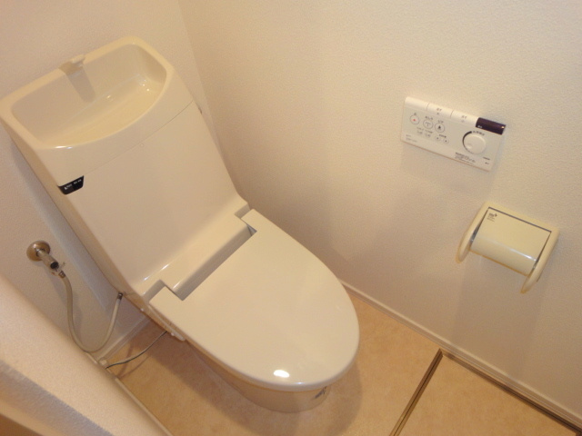 ＣＡＳＡ　ＲＯＳＡ　のトイレ|★うれしいウォシュレット付き★