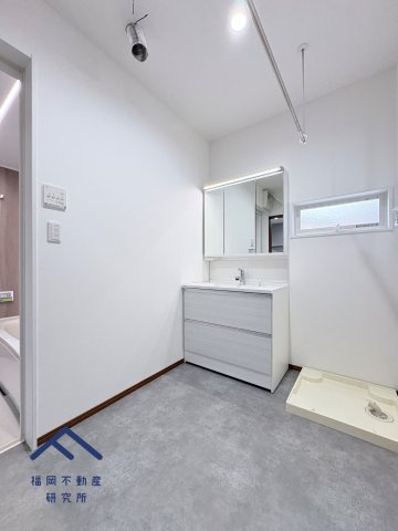 ２号棟の独立洗面台