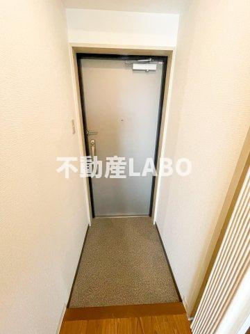 パレロイヤルビルの玄関