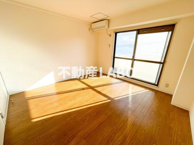 パレロイヤルビルの居間・リビング