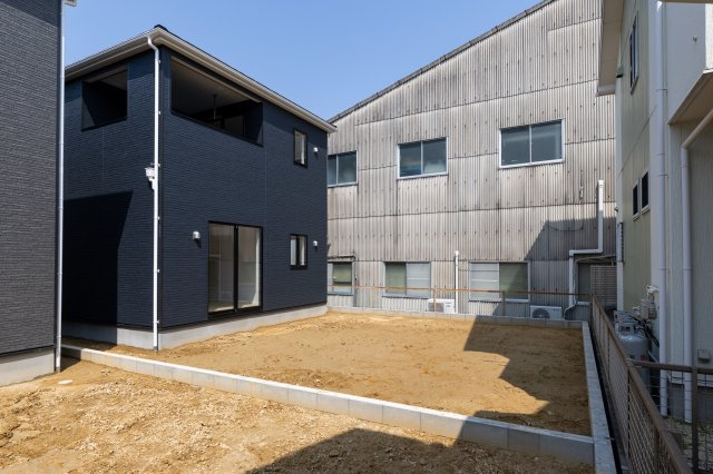鈴鹿市桜島町7丁目《1号棟》の庭