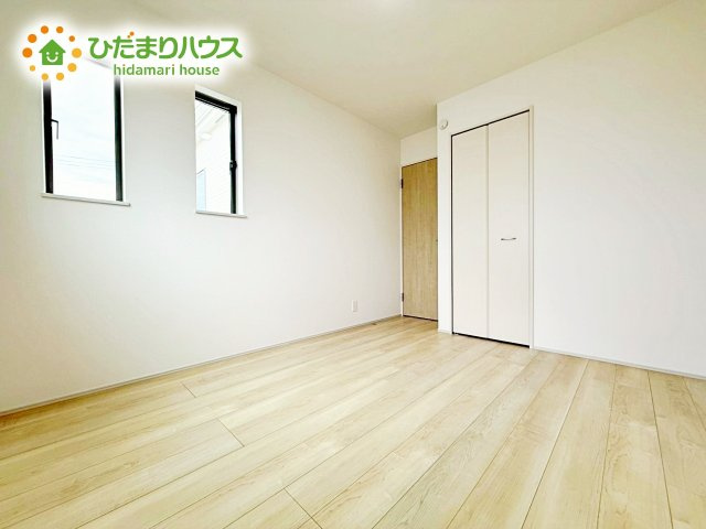 【洋室】 | ひたちなか市平磯町5567番　新築戸建 | 木の温もりがやさしいフローリング