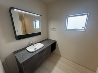 【独立洗面台】 | 与那原町与那原　第4（全2棟）1号棟 | 1号棟　オシャレで収納たっぷり洗面台♪