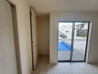 【収納】 | 与那原町与那原　第4（全2棟）1号棟 | 1号棟　リビング収納付き♪