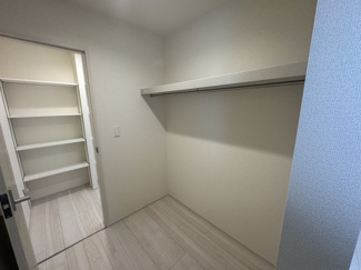 【収納】 | 与那原町与那原　第4（全2棟）1号棟 | 1号棟　ファミリークローク付き♪（WIC×2ヶ所）