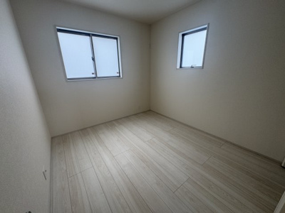 【洋室】 | 与那原町与那原　第4（全2棟）1号棟 | 1号棟　洋室5.2帖＋CL付き♪