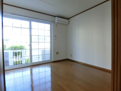 【居間・リビング】 | セレブレイトⅡ | イメージⅠ104号室写真（反転タイプ）