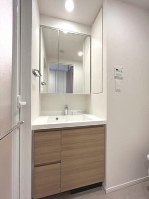 【洗面所】 | パークアクシス東陽町レジデンス | ※写真は同タイプ住戸です。 