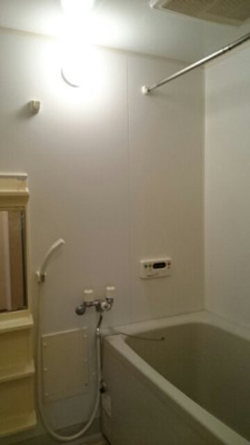 【浴室】 | ア・ラ・モード小坂Ｂ | お風呂です