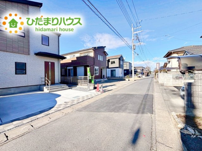 【前面道路含む現地写真】 | 水戸市堀町3期　新築戸建 | 落ち着いた住環境が魅力的です☆
