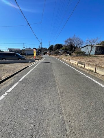 【新築】川越市笠幡新築分譲住宅 全１棟の前面道路含む現地写真|前面道路6ｍ以上あり車の出し入れも楽々☆
