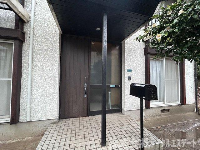 下関市長府川端2丁目2123番7の玄関