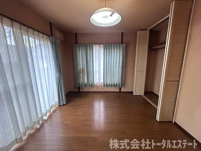 下関市長府川端2丁目2123番7の洋室